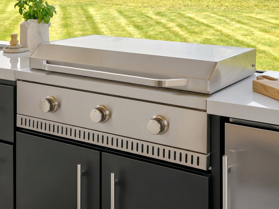 Emory | Corner Outdoor Kitchen Island with Built-In Griddle & Pizza Oven detail view