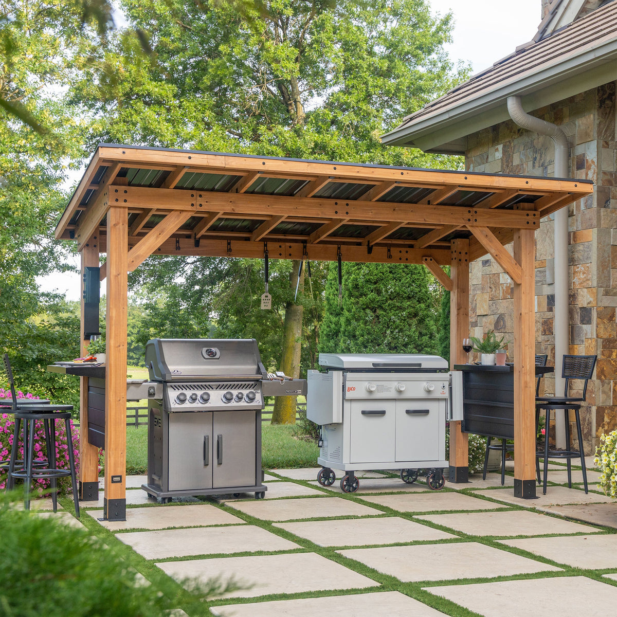 Briarton Grill Gazebo XL - Noxmow Official Hardware