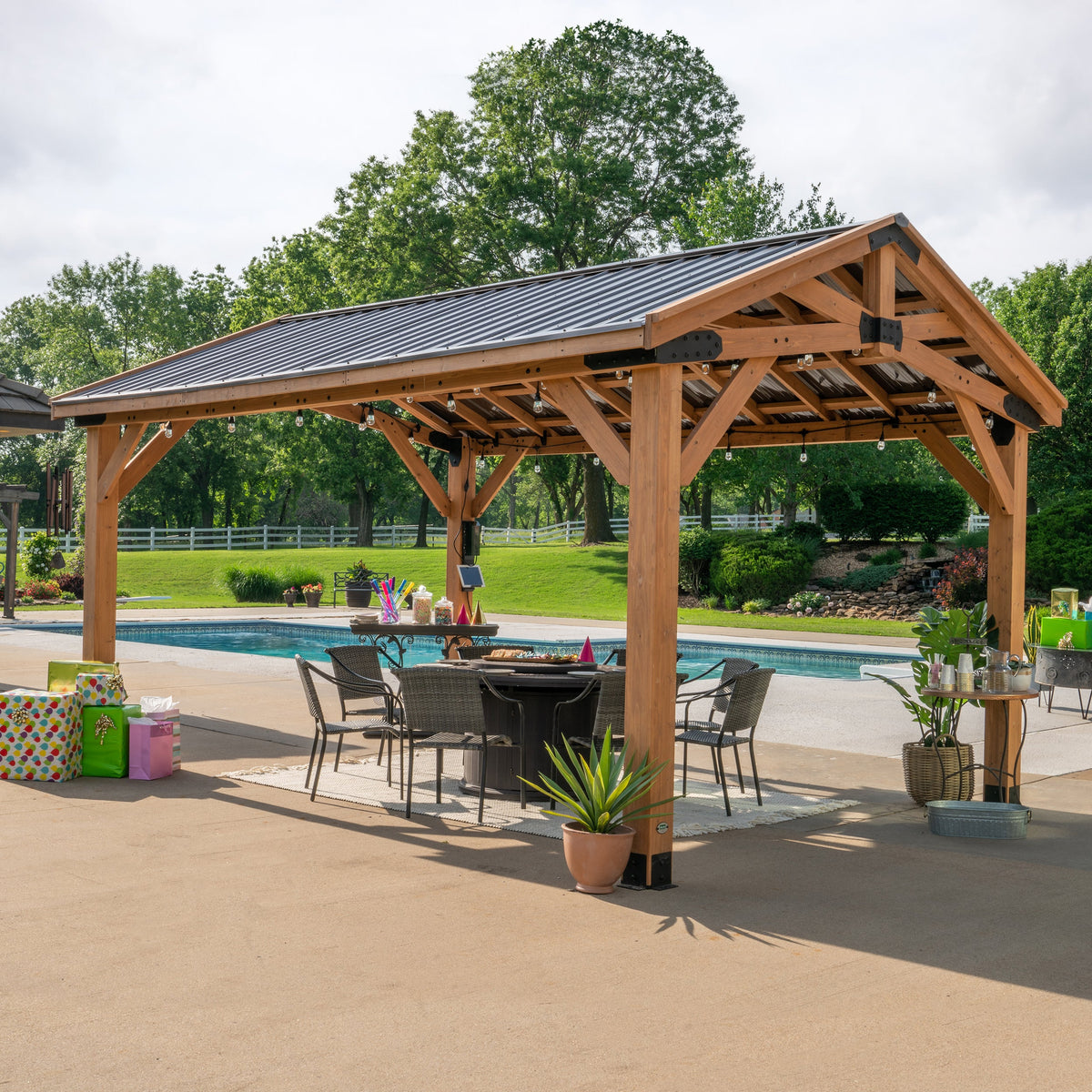 16x12 Norwood Gazebo - Noxmow Official Hardware
